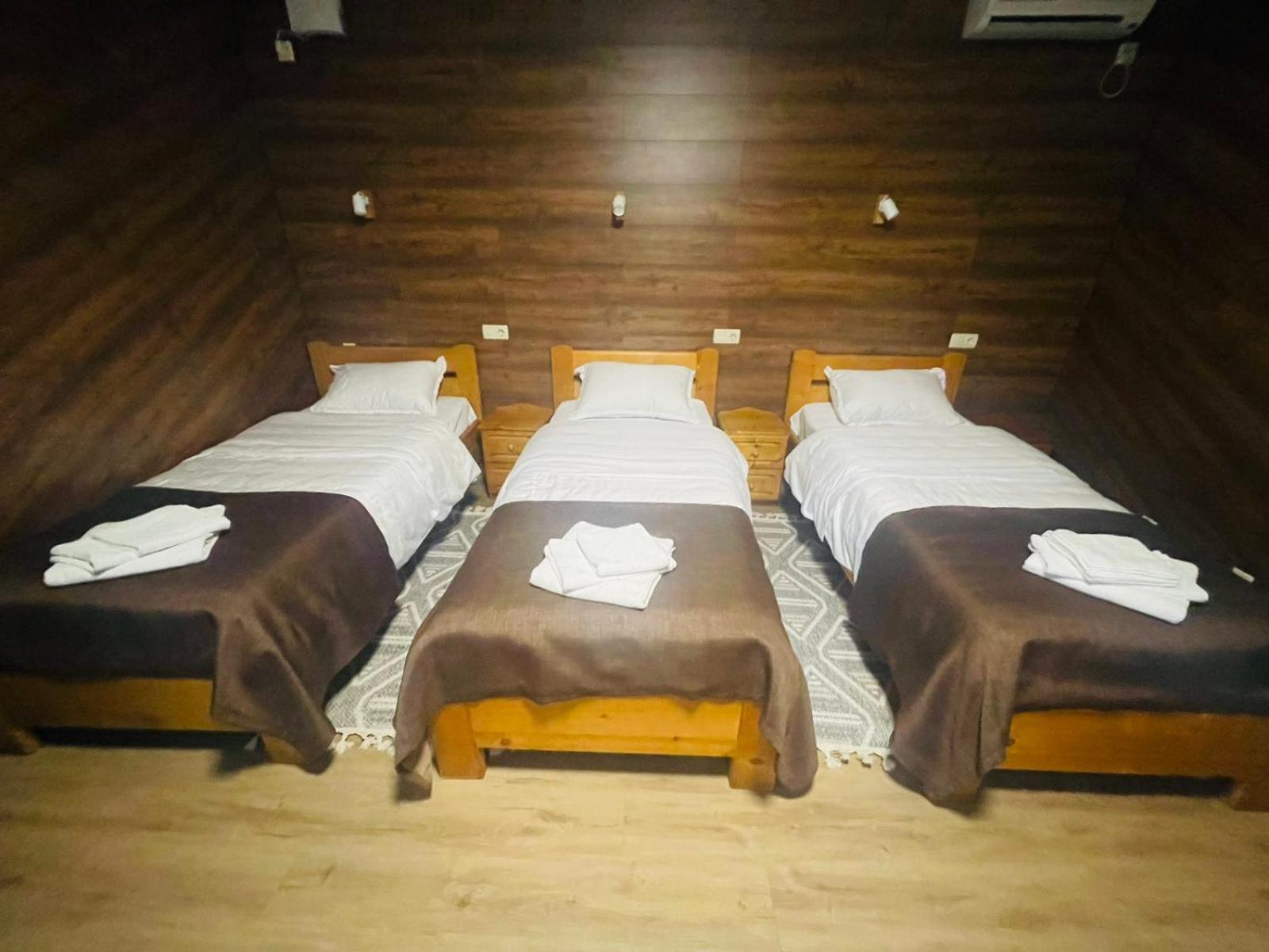 Hotel Ethno Complex Ukrayinske Selo Buzovaya Exterior foto
