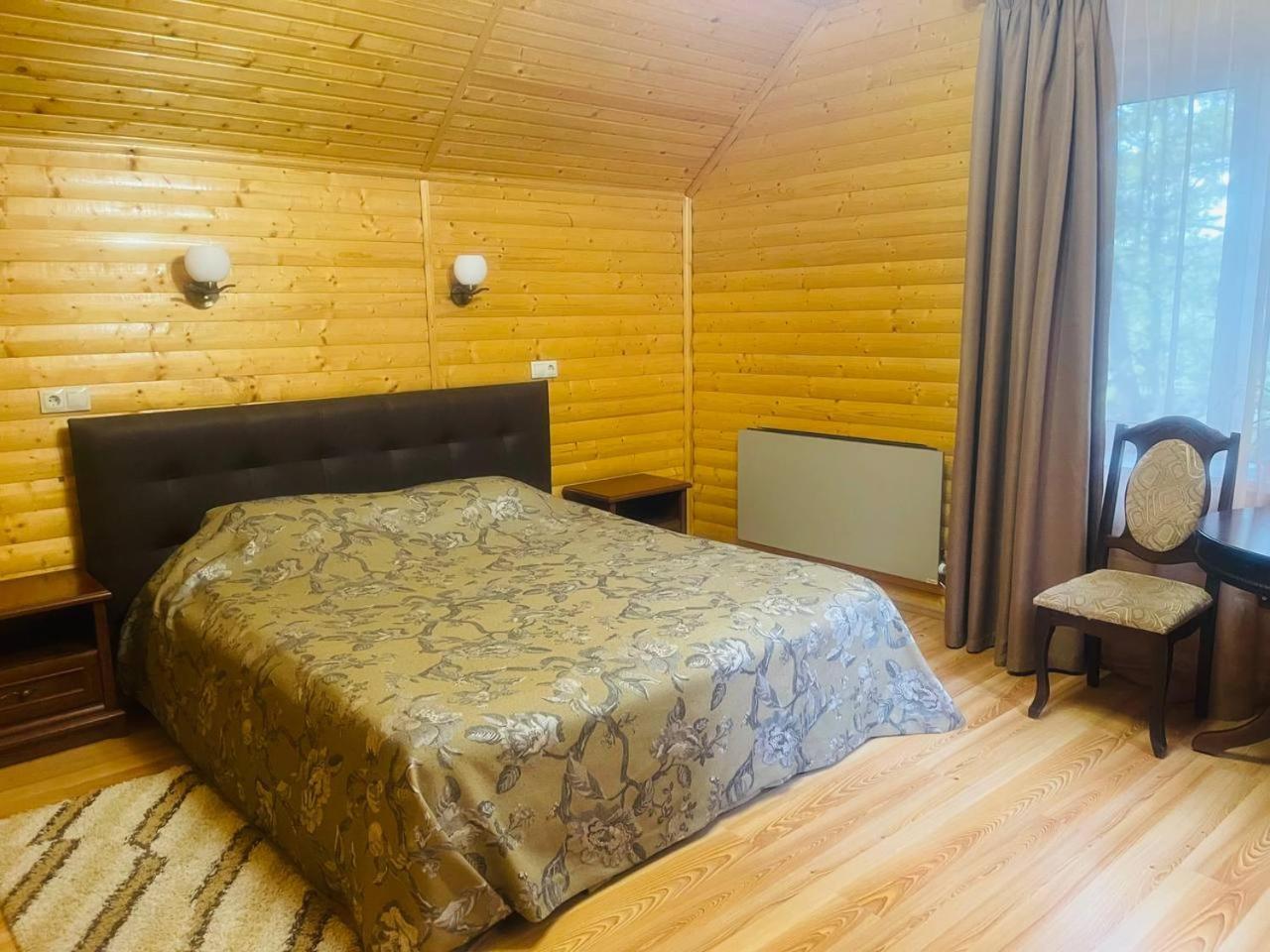 Hotel Ethno Complex Ukrayinske Selo Buzovaya Exterior foto